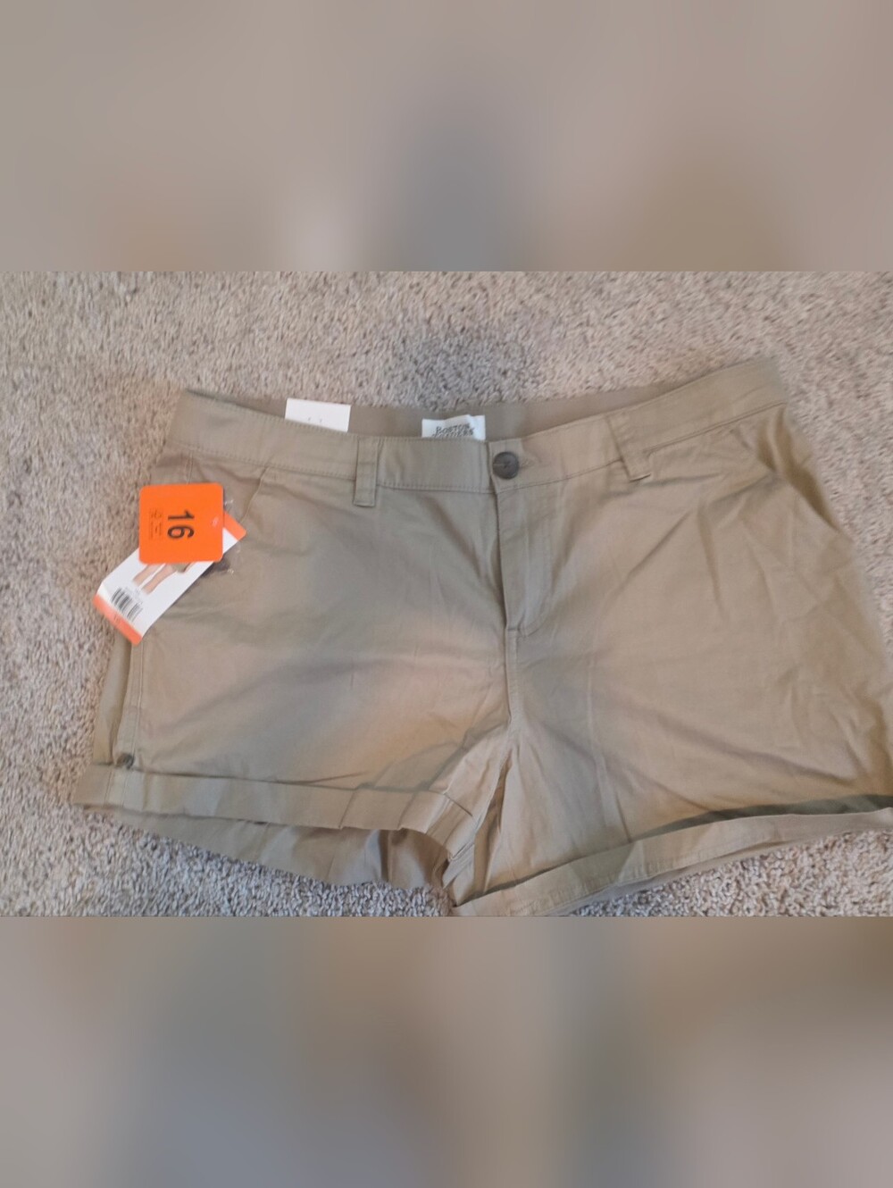 Boston Traders Women’s Khaki Stretch Cotton Shorts